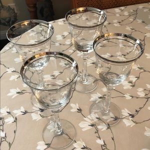 Mikasa “Silver Mist” 4 crystal wine glasses 1/4" silver/platinum band at top.